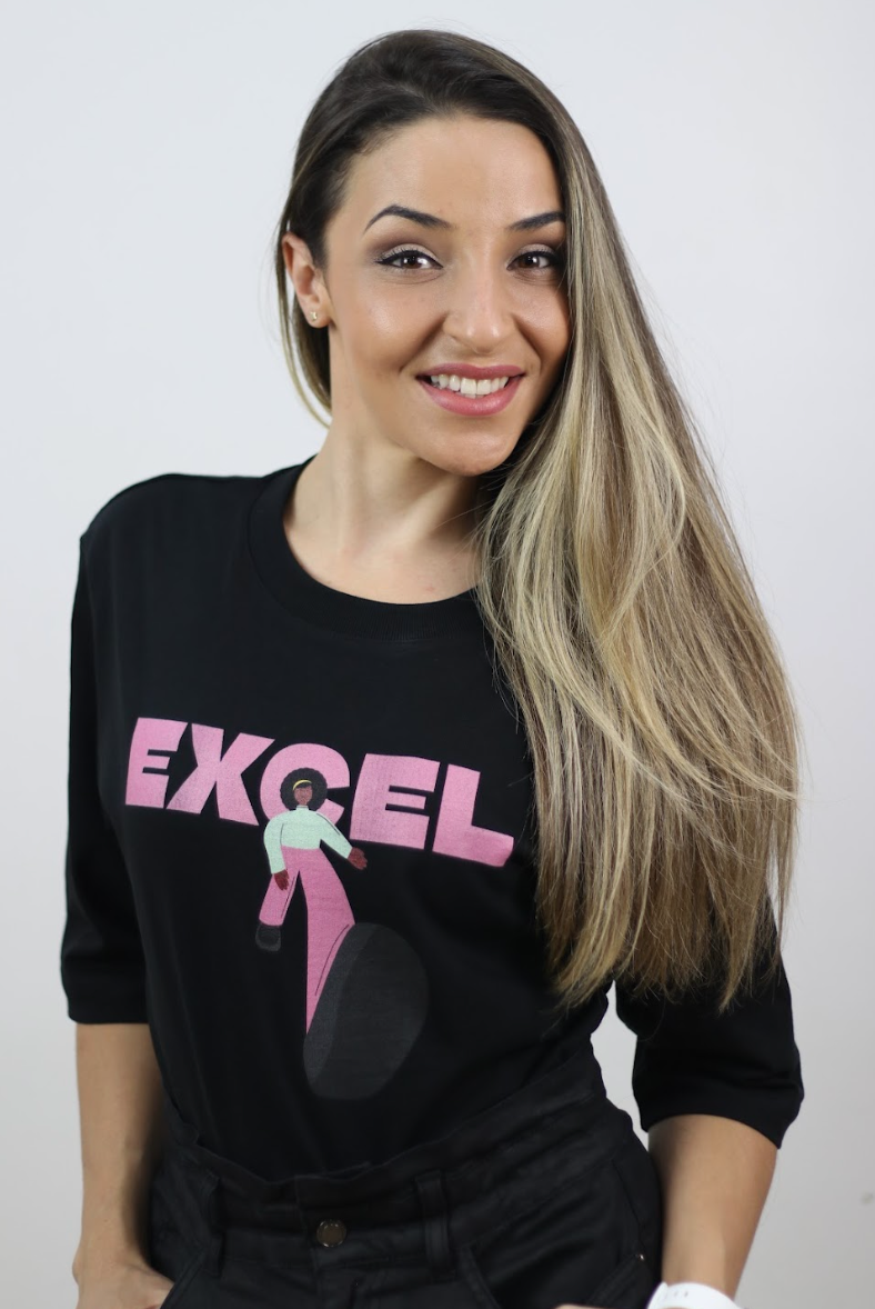 Camiseta "You are create to Excel"